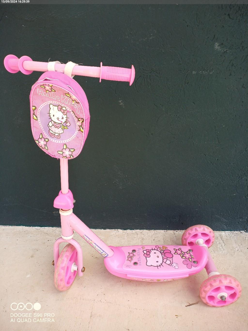 Patinete Hello Kitty